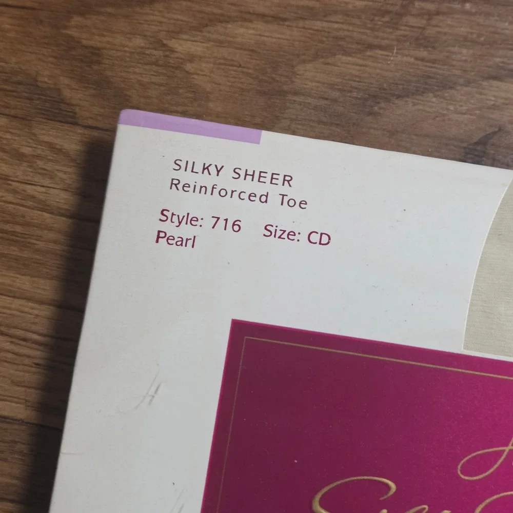 Hanes silk reflections